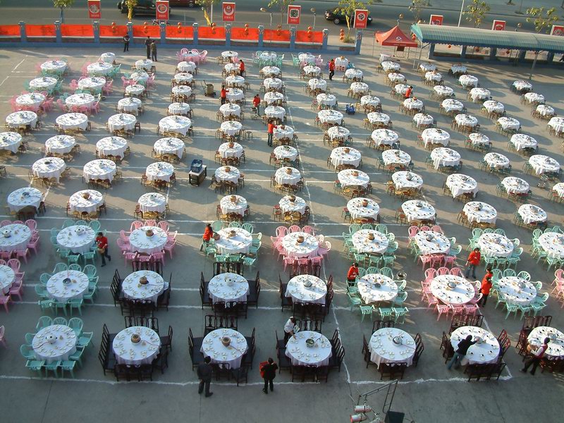 2005年12月23日，德生牌收音机面世十周年庆典晚会。