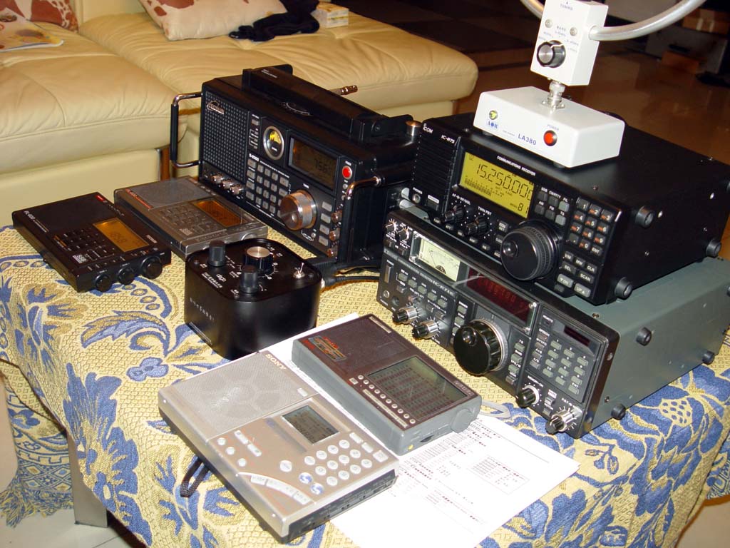 用T007+S2000、PL600+3.4米阳台拉线天线在深圳的宝安中心区搜索了一下周边的FM广播信号。