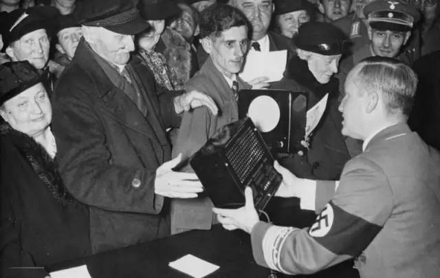 专为纳粹德国服务的国民收音机