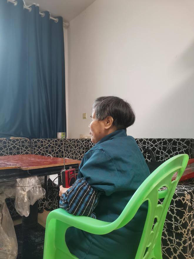 让收音机再陪陪老人