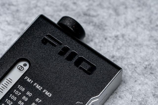 复古收音机重生!飞傲RR11解锁耳放解码双模HiFi新玩法